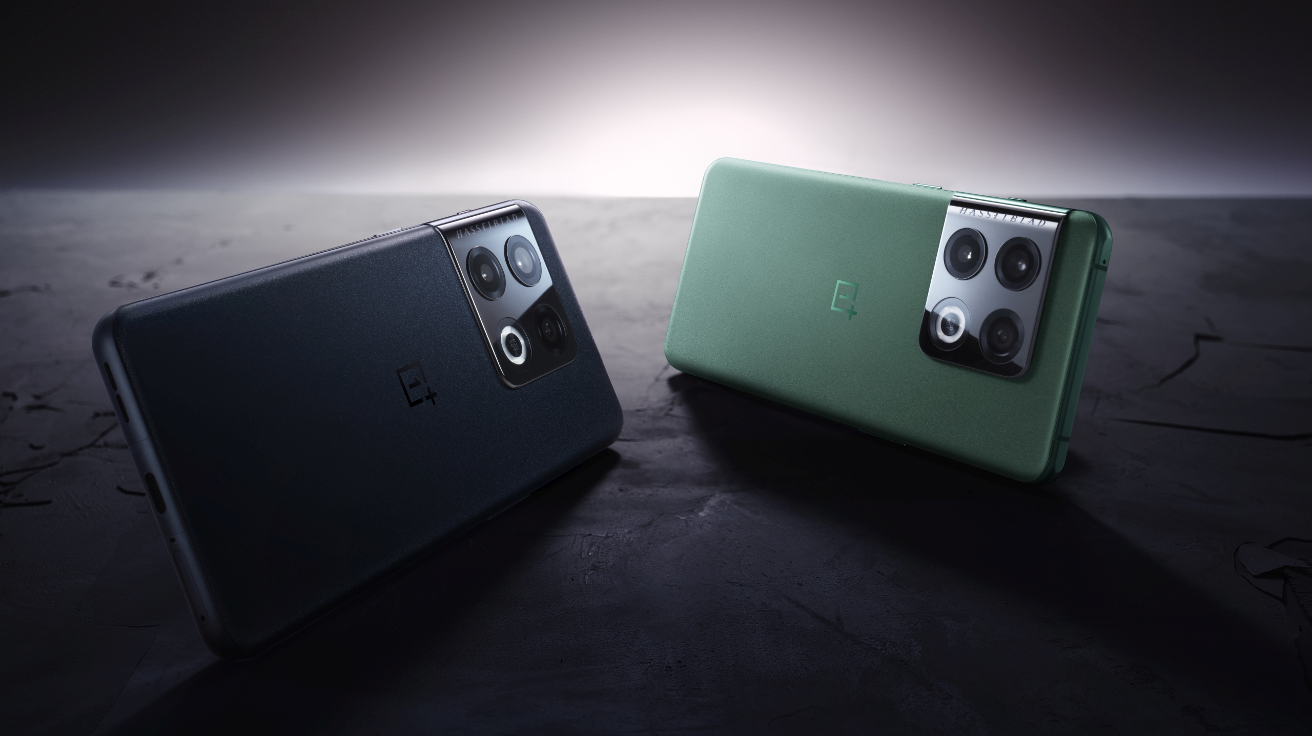 OnePlus 10 Pro shown in both green and black