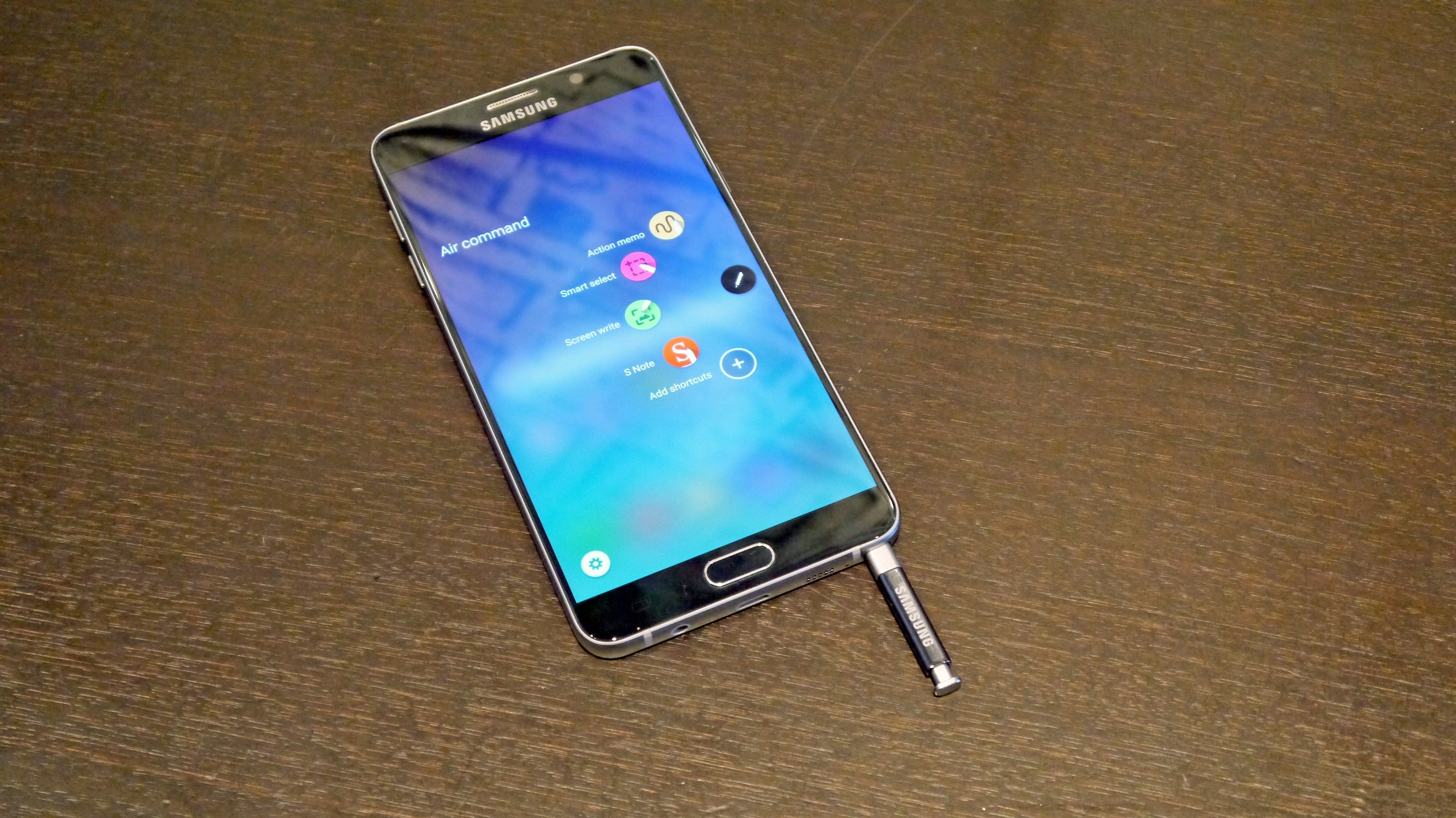 Galaxy Note 5 with S pen popped out